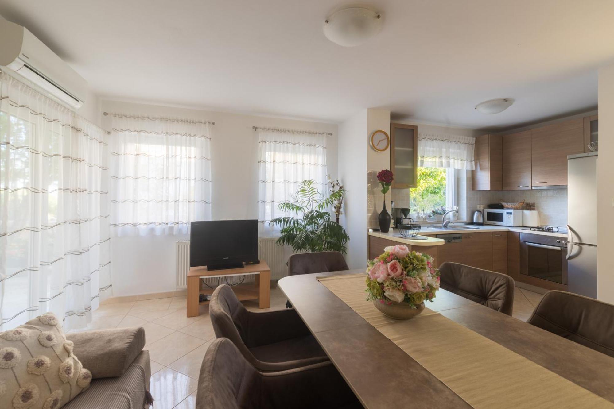 Apartmani Lenka Ugljan Δωμάτιο φωτογραφία